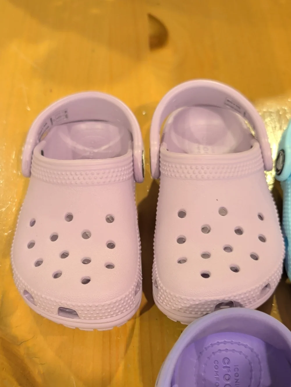 Lot Of 3 Pairs Of Toddler Crocs Size 7 Two New One Worn Blue Purple And Lilac